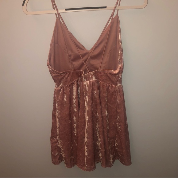 Pink Velvet Romper - Picture 4 of 5